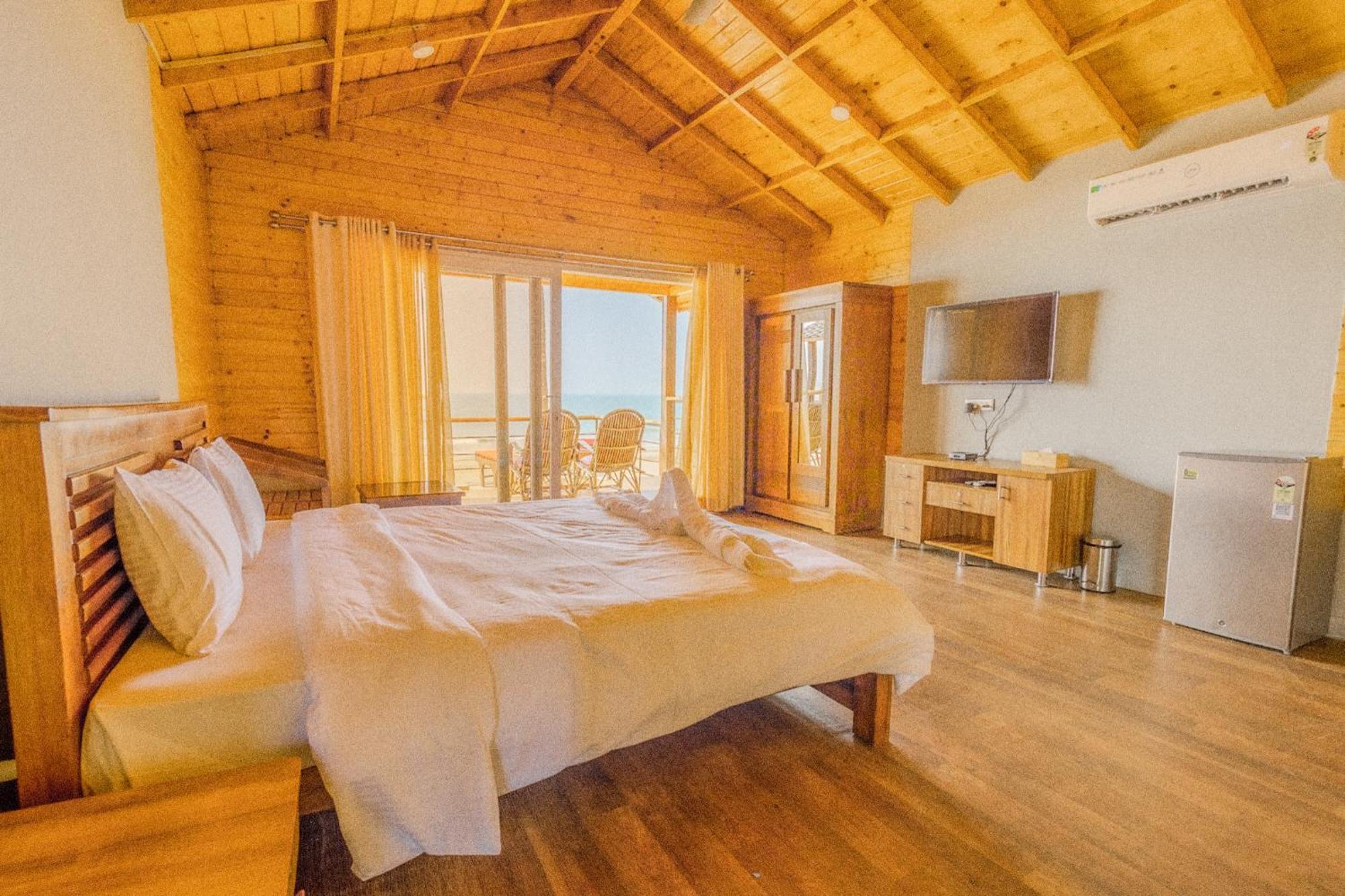The O2H Agonda Beach Resort Buitenkant foto