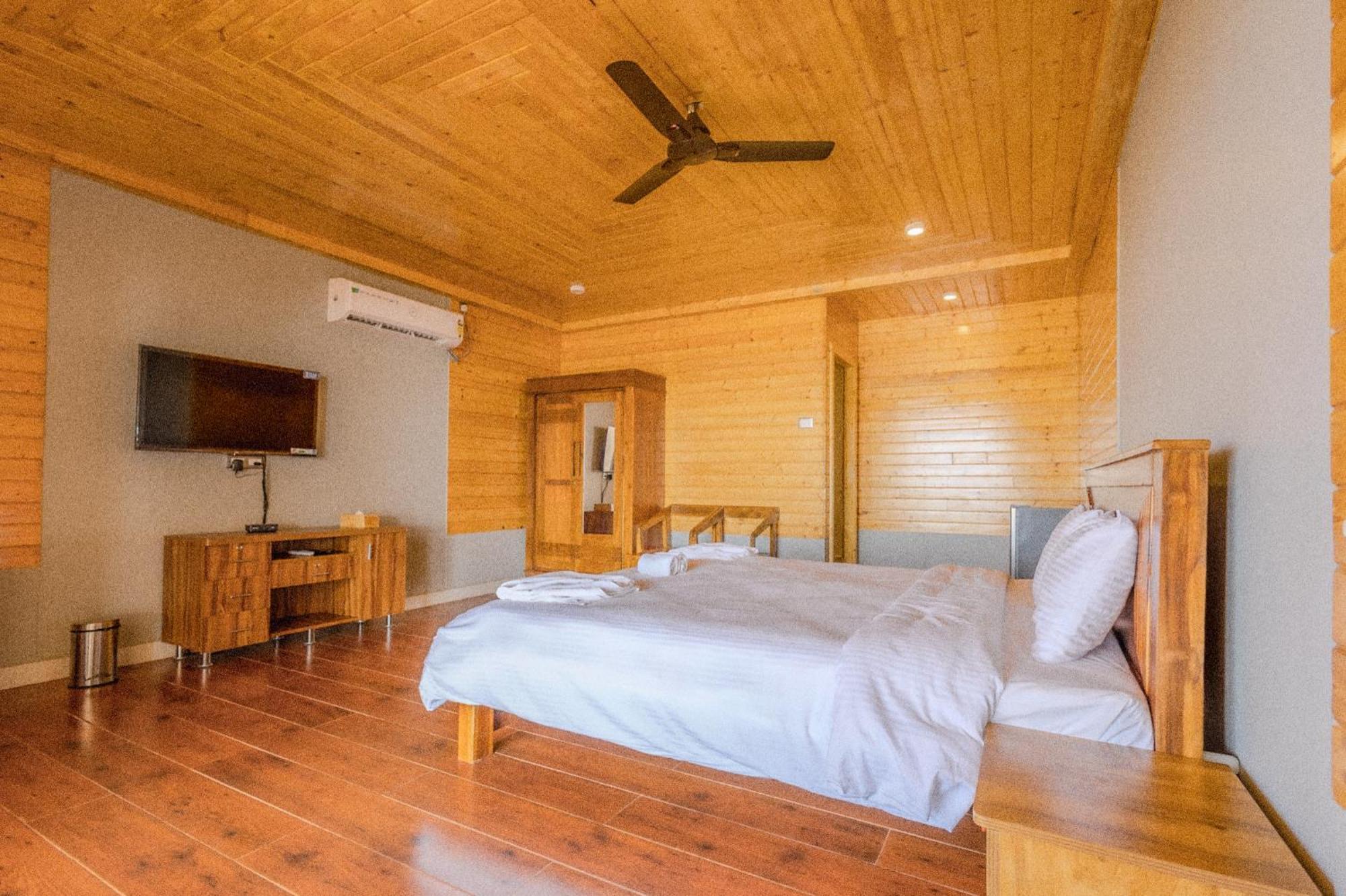 The O2H Agonda Beach Resort Buitenkant foto